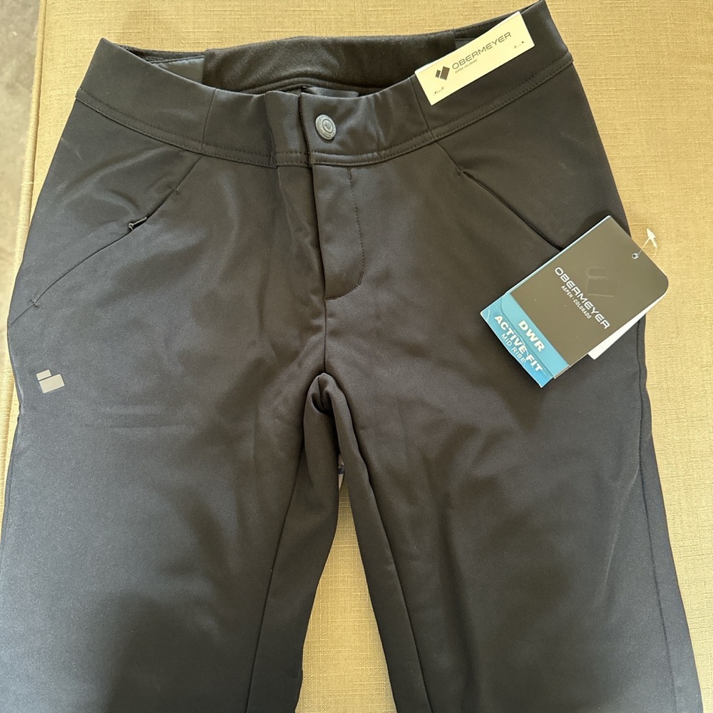OberMeyer ski pant style is aspen size 4 SHORT